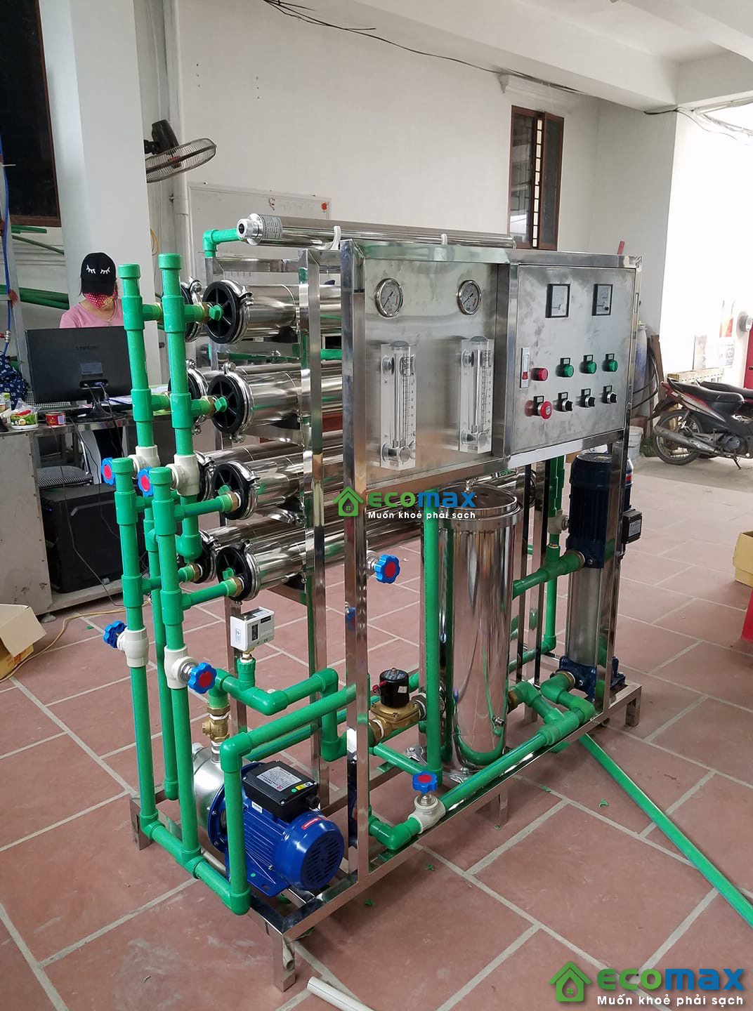 hinh anh lap dat mang loc ro LELC 4040