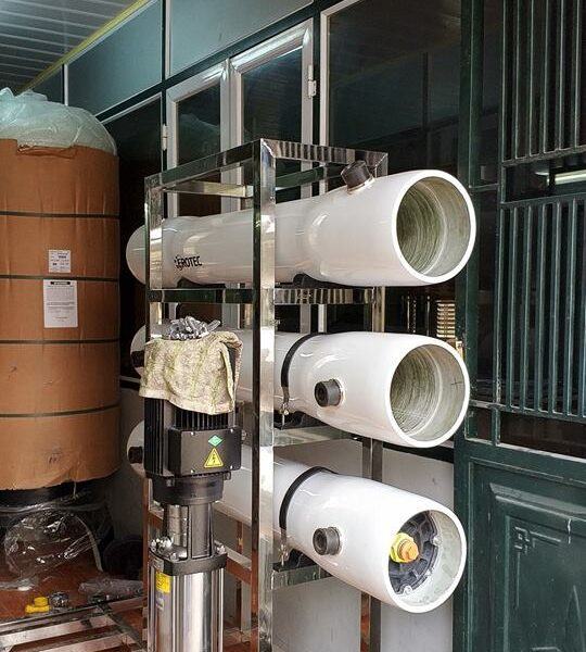 Vỏ màng RO Composite 4040 1 ung dung vo mang ro 1