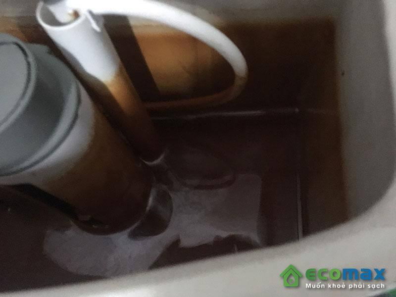 cach nhan biet nguon nuoc nhiem phen sat