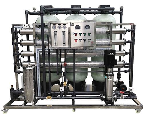Dây chuyền lọc nước tinh khiết 2500Lít/giờ 3 day chuyen loc nuoc ro 2500L