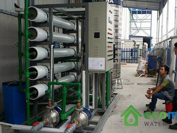 Dây chuyền lọc nước tinh khiết 2500Lít/giờ 2 day chuyen loc nuoc tinh khiet ro cong nghiep 2500l