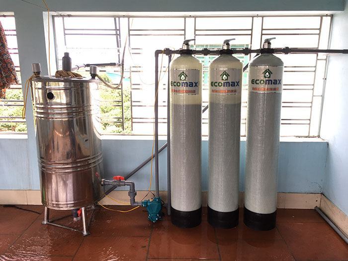 Thiết bị lọc nước giếng khoan nhiễm Đá Vôi, Phèn sắt, lọc trong, khử màu mùi ECO-G03S 5 Lắp đặt hệ thống lọc nước giếng khoan tại Lục Ngạn, Bắc Giang
