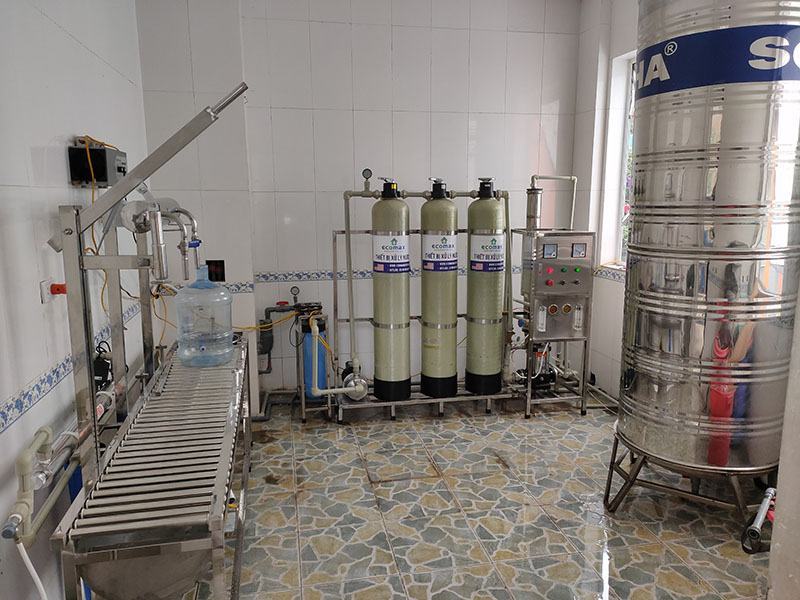 Bảo dưỡng dây chuyền lọc nước tinh khiết 250l/h và lắp đặt bàn chiết bình 19 lít 2 Dây chuyền lọc nước tinh khiết 250l