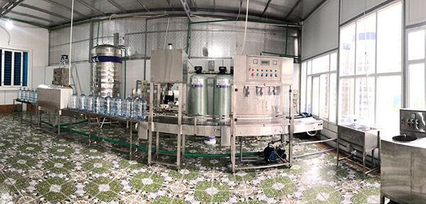 Dây chuyền lọc nước tinh khiết RO Công suất 3000 lít/h 4 Dây chuyền sản xuất nươc đóng bình đóng chai tự động tại Hà Nam